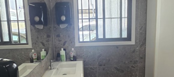 201 m² tienda en venta en Nicosia, Cyprus № 176127 8