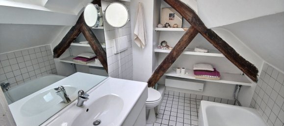 2 bedrooms Apartment in Paris, France No. 113662 17