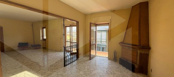 8-salle Duplex à Avezzano, Italy No. 31425 6