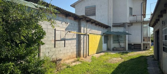 9 rooms House in Montebelluna, Italy No. 306933 2