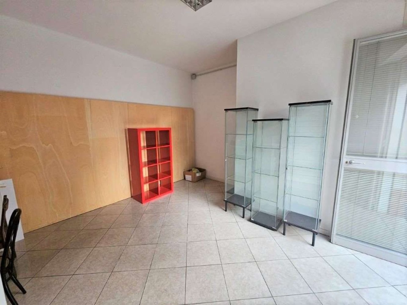 23m² Office in Soliera, Italy No. 222623