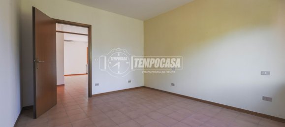 2 bedrooms Apartment in Imola, Italy No. 335338 3