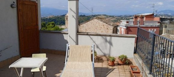 Casa de 4 divisões em Monsampolo del Tronto, Italy N.º 251122 2