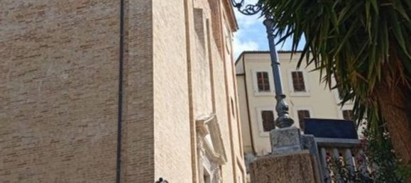 Casa de 4 divisões em Monsampolo del Tronto, Italy N.º 251122 19