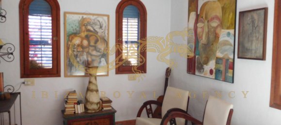 5 bedrooms Villa in San Antonio De Portmany, Spain No. 901 3