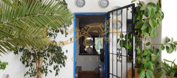 5 bedrooms Villa in San Antonio De Portmany, Spain No. 901 22