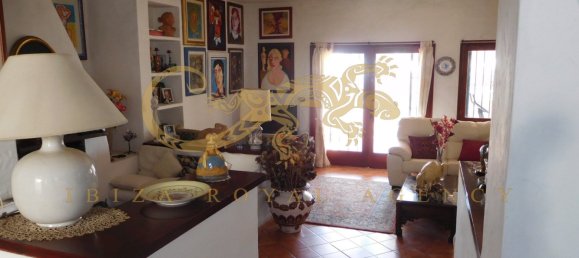 5 bedrooms Villa in San Antonio De Portmany, Spain No. 901 23