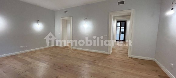 4 bedrooms Apartment in Piacenza, Italy No. 109187 22