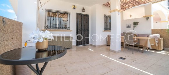 2 bedrooms House in Alicante, Spain No. 185576 4