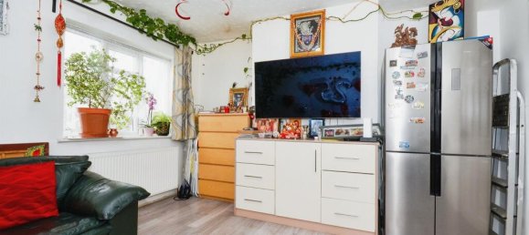 2 bedrooms Apartment in London, United Kingdom No. 6373 5