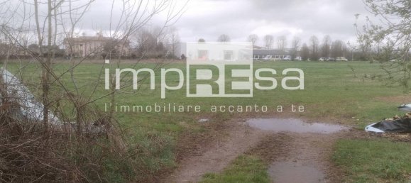1 room Land in Paese, Italy No. 40076 2