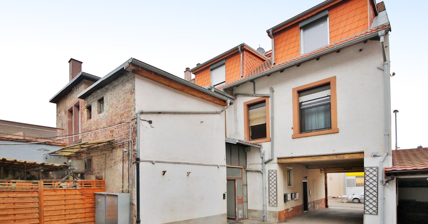 8 rooms Building in Helmstedt, Germany No. 211588