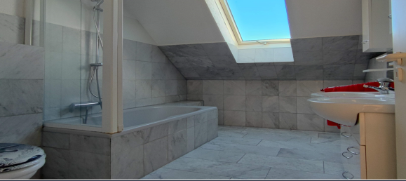 Edifício de 12 divisões em Karlsruhe, Germany N.º 43782 33