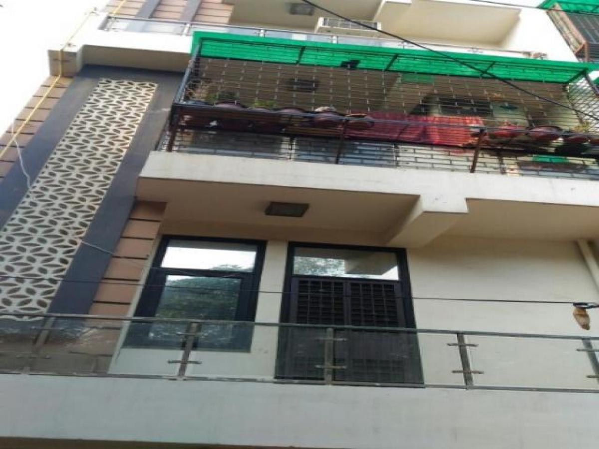 Дом с 3 спальнями в Газиабад, Индия № 51232