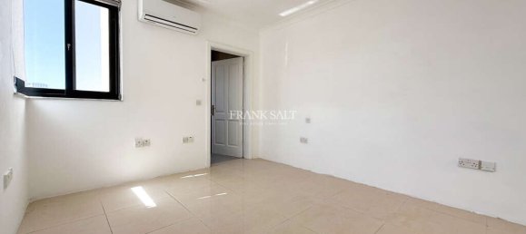 Ático de 3 dormitorios en Sliema, Malta No. 3031 6