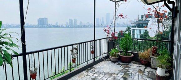 5 Schlafzimmer Villa in Tay Ho, Vietnam, Nr. 1533 8