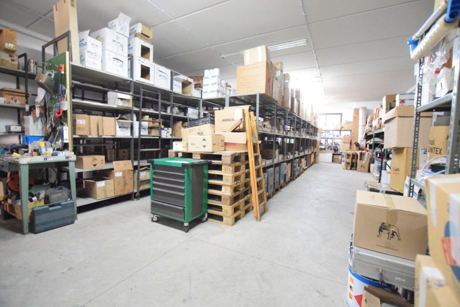 131m² Commercial property in Sassari, Italy No. 119773