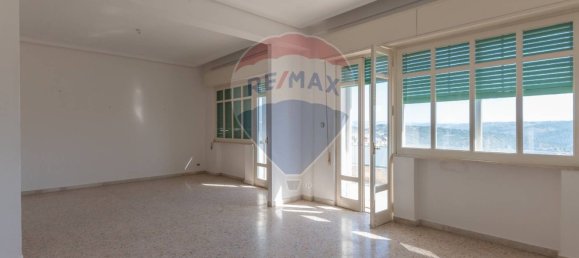 Apartamento de 3 dormitorios en Ragusa, Italy No. 380116 3