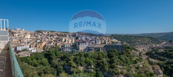 Apartamento de 3 dormitorios en Ragusa, Italy No. 380116 24