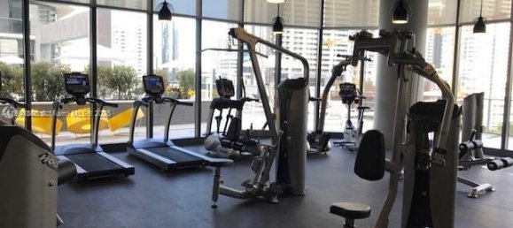 1 Schlafzimmer Gewerbliche Immobilien in Miami, USA, Nr. 614207 10