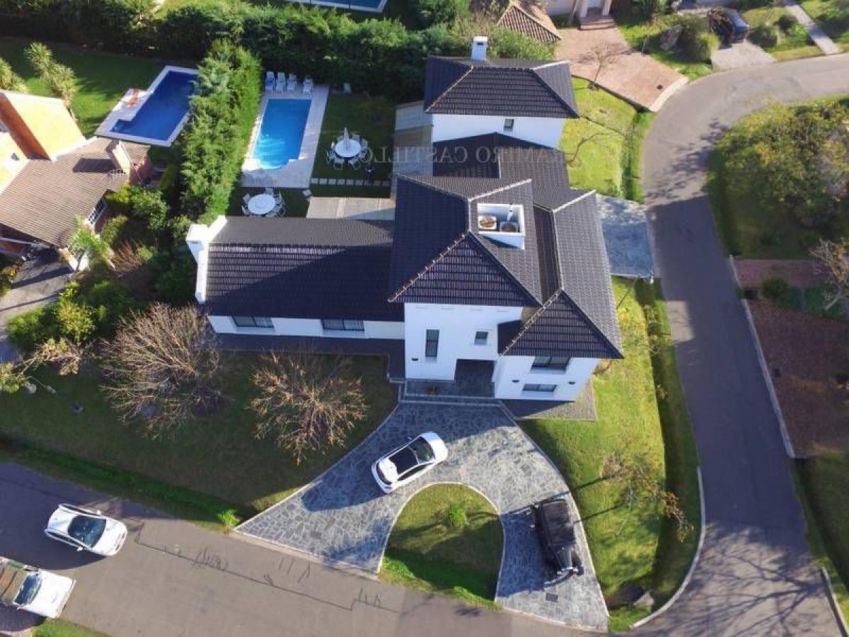 4 bedrooms House in Tigre, Argentina No. 2226