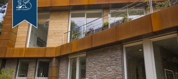 4 bedrooms Villa in Padenghe sul Garda, Italy No. 354898 12