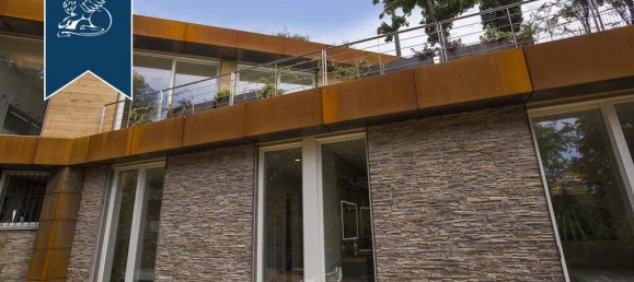 4 bedrooms Villa in Padenghe sul Garda, Italy No. 354898 11