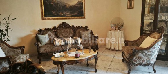 Apartamento de 3 dormitorios en Benevento, Italy No. 344564 4