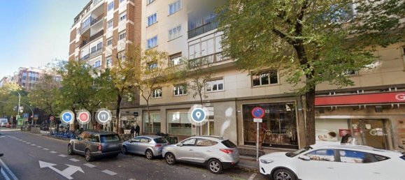 3 bedrooms Apartment in Madrid, Spain No. 123435 10