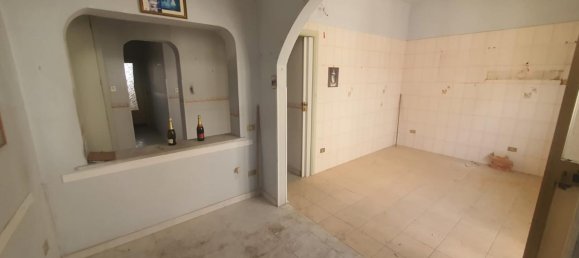 Квартира с 3 комнатами в Багерия, Италия № 125182 6