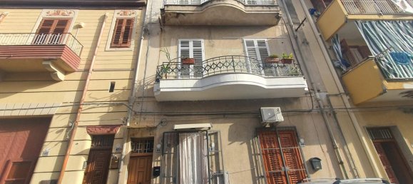 Квартира с 3 комнатами в Багерия, Италия № 125182 5