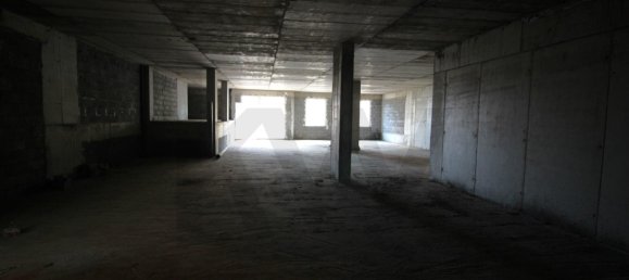 700m² Commercial property in Canico, Portugal No. 216954 38