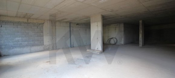700m² Commercial property in Canico, Portugal No. 216954 33