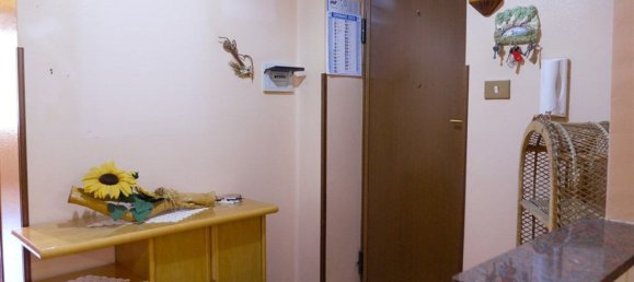 Apartamento de 3 habitaciónes en Mentana, Italy No. 27573 3