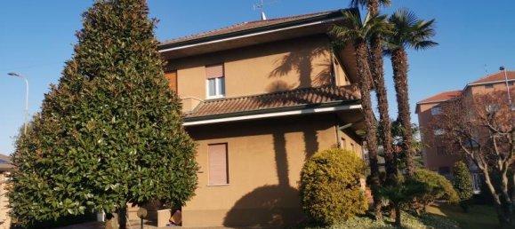 Villa de 6 habitaciónes en Cesano Maderno, Italy No. 237756 2