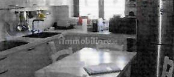 2 Schlafzimmer Wohnung in Limbiate, Italy, Nr. 341035 5