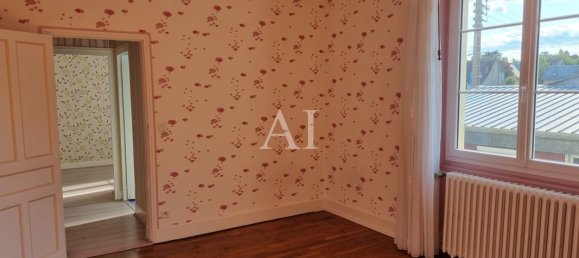 6 bedrooms House in Bourges, France No. 87002 5