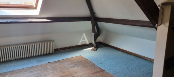 6 bedrooms House in Bourges, France No. 87002 10