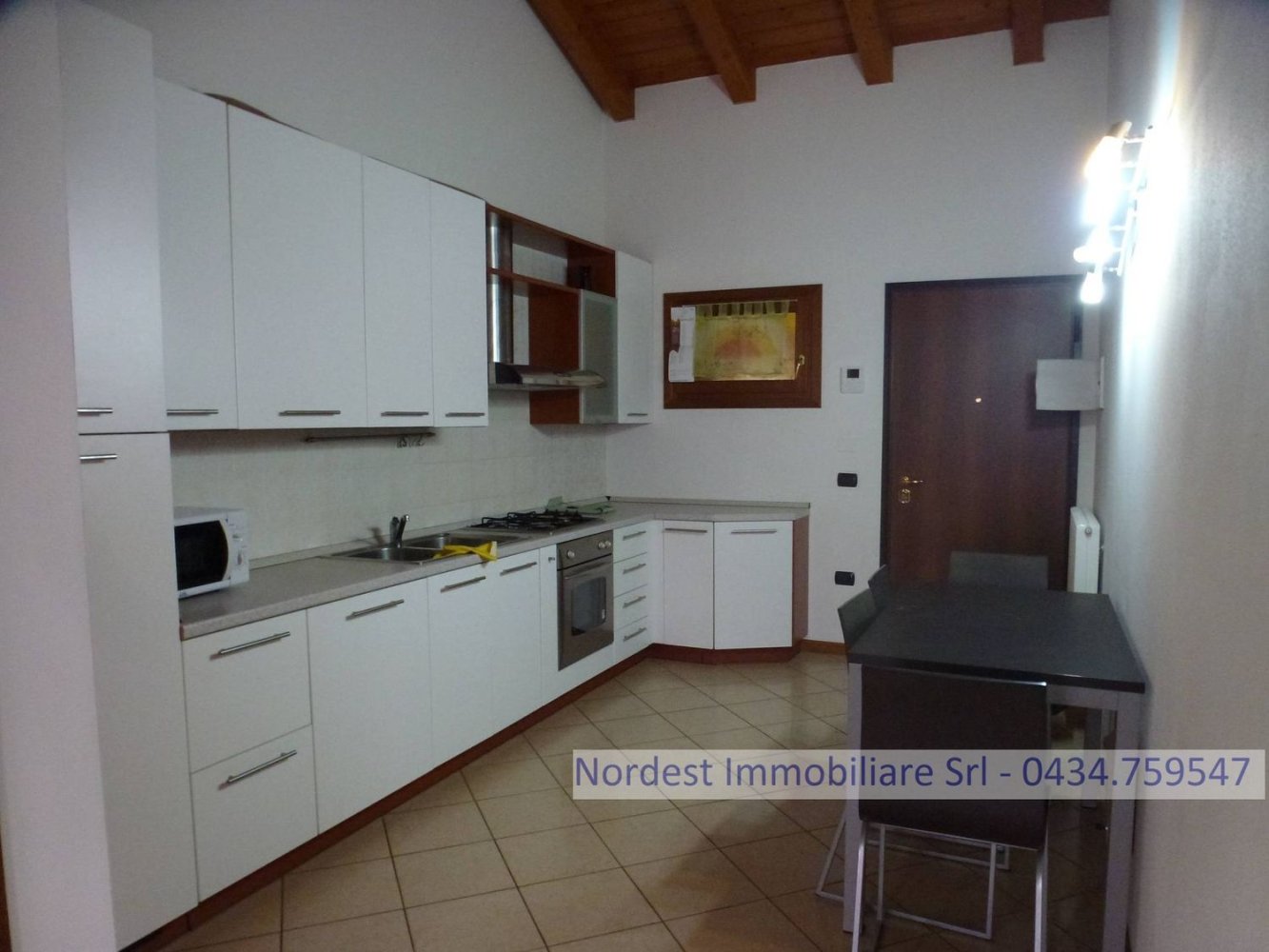 Apartamento de 3 habitaciónes en Fontanelle, Italy No. 300811