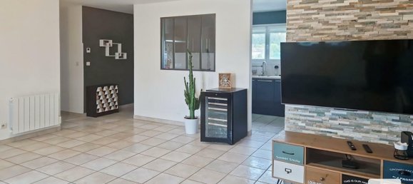 3 bedrooms House in Langon, France No. 355136 5