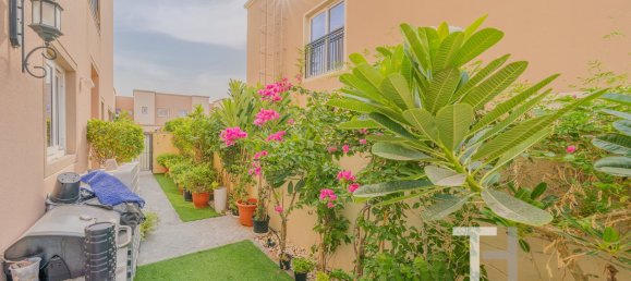 4 bedrooms Townhouse in Dubai Land, UAE No. 33272 17