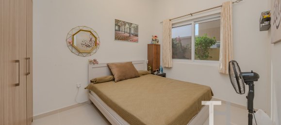 4 bedrooms Townhouse in Dubai Land, UAE No. 33272 7