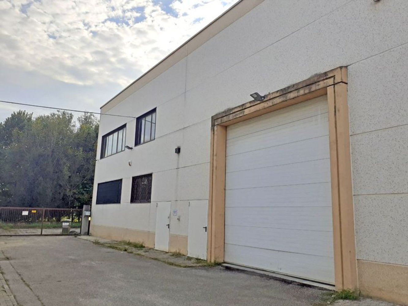 Lagerhaus in Avigliana, Italy 750m², Nr. 255957