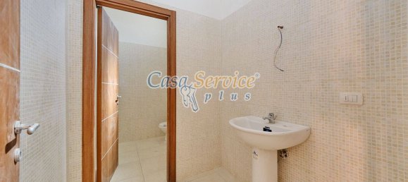 1 room Commercial property in Matino, Italy No. 110507 10