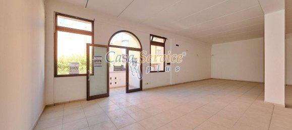 1 room Commercial property in Matino, Italy No. 110507 3