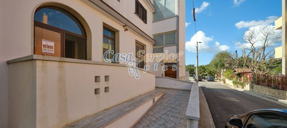 1 room Commercial property in Matino, Italy No. 110507 2