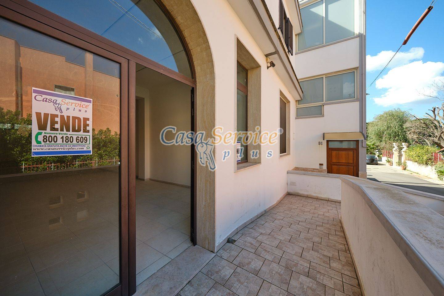 Imóvel comercial de 1 divisão em Matino, Italy N.º 110507