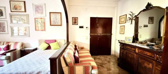 3 bedrooms Apartment in Florence, Italy No. 362761 5