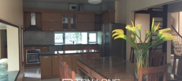 4 bedrooms Villa in Tay Ho, Vietnam No. 3200 10