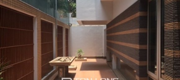 4 bedrooms Villa in Tay Ho, Vietnam No. 3200 5